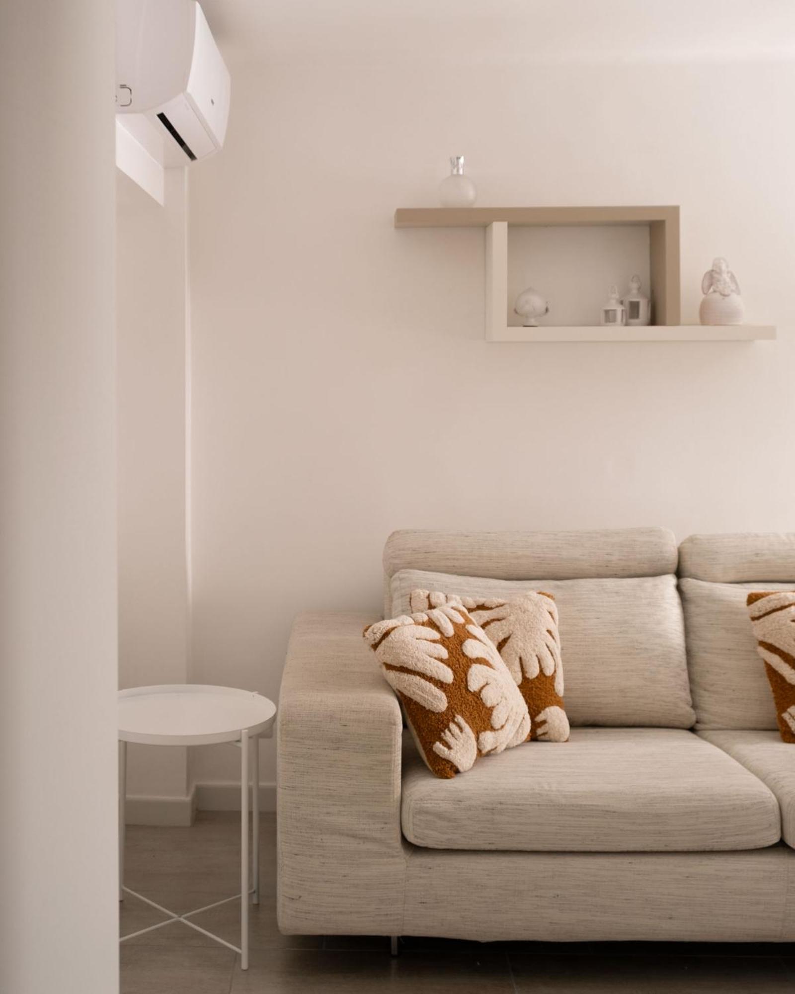 Urban Home Bari Bagian luar foto