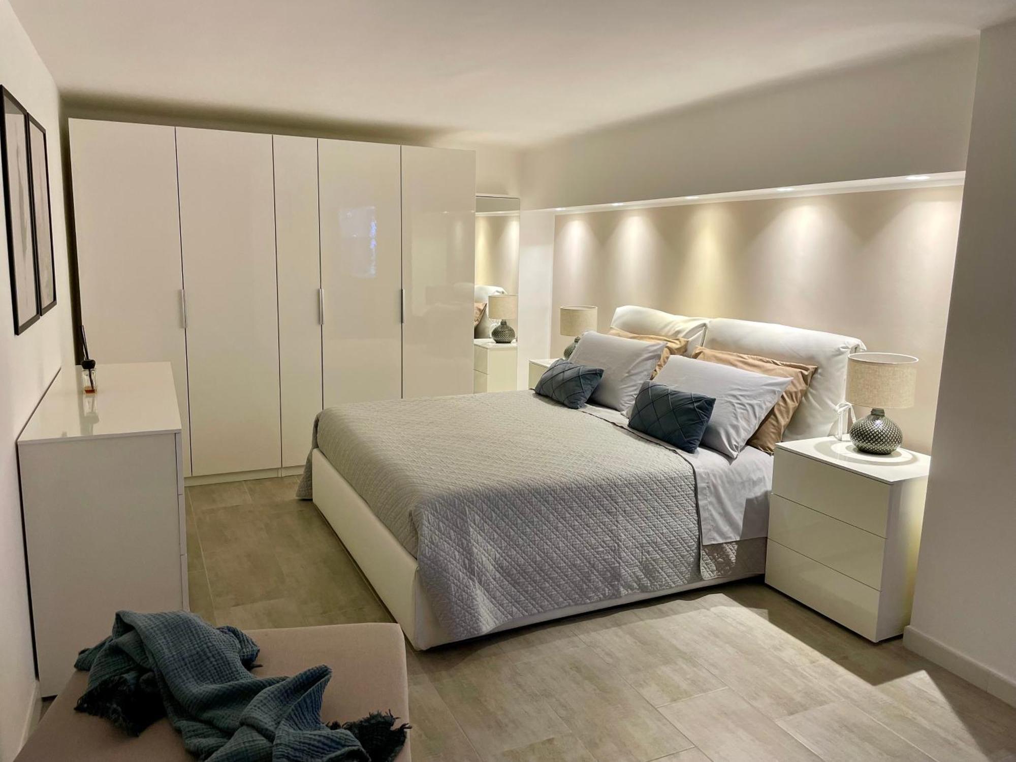 Urban Home Bari Bagian luar foto