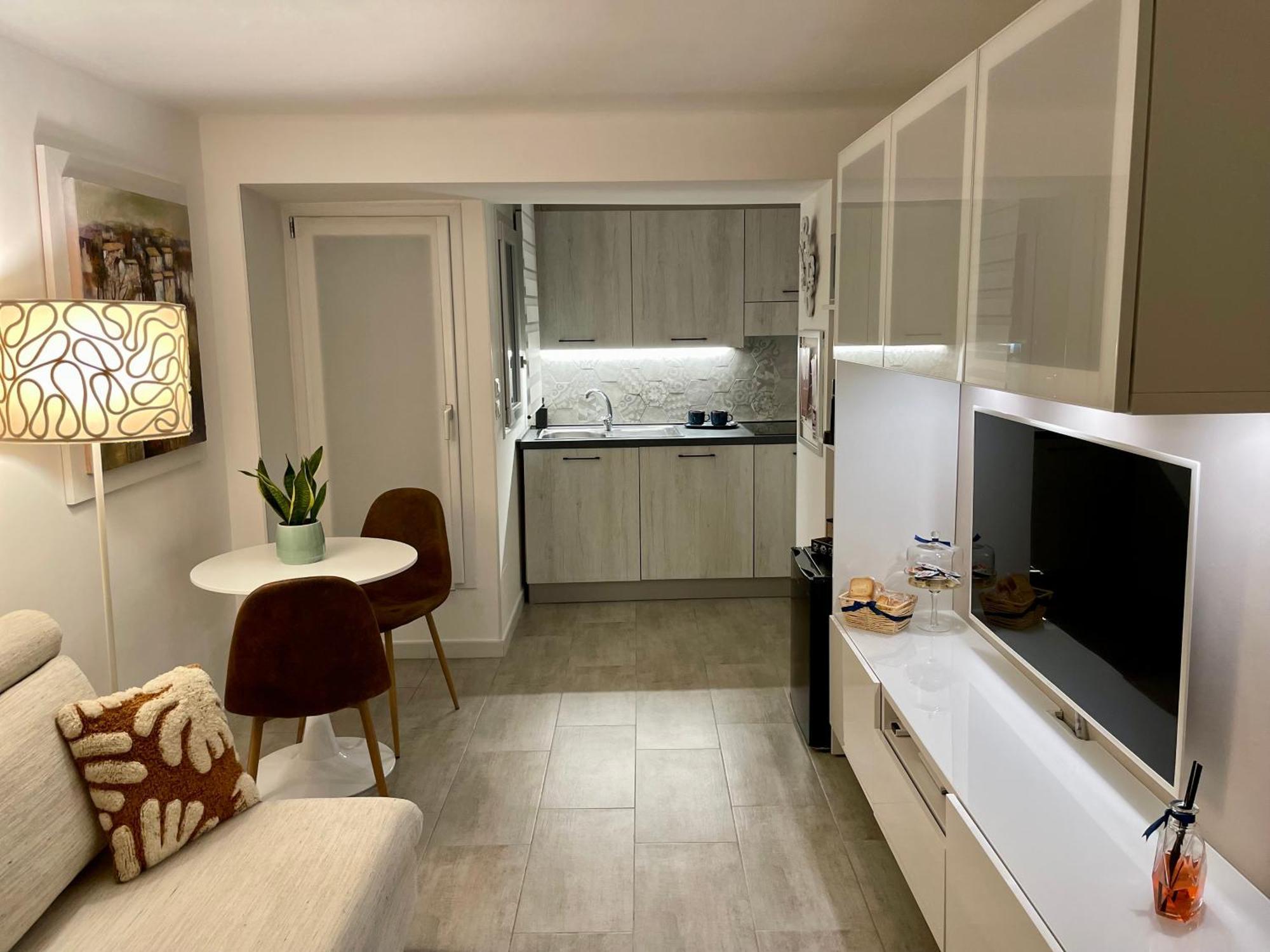 Urban Home Bari Bagian luar foto